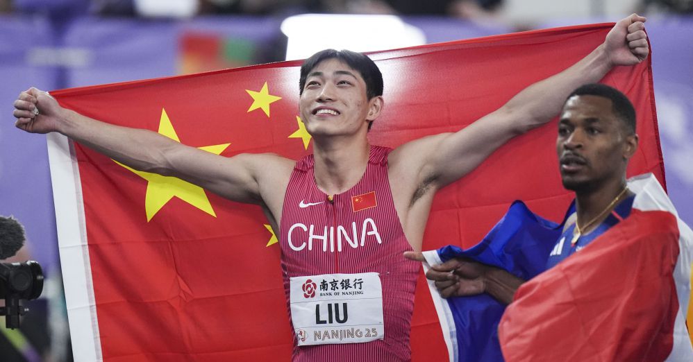 惊天争议！西班牙人1-0巴列卡诺，裁判两红牌+点球引爆全场！